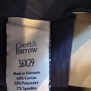 Croft & Barrow Navy and Khaki Colorblock Shorts